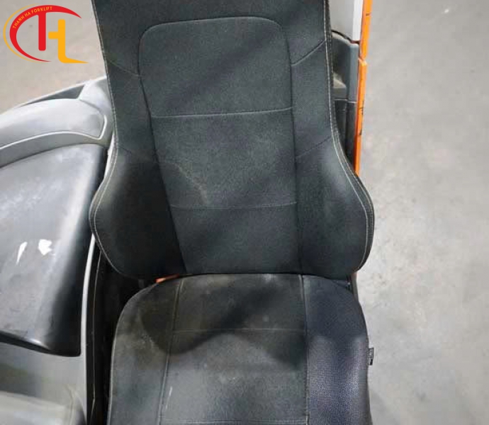 XE NÂNG CAO BT 1600KG NGỒI NGANG LÁI