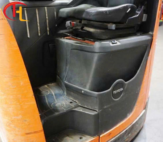 XE NÂNG CAO BT 1600KG NGỒI NGANG LÁI