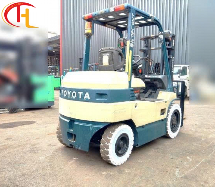 Xe nâng TOYOTA 7FB035 - 3,5 tấn